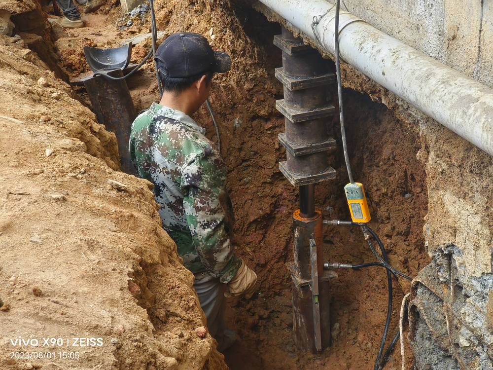 北海贵港某楼房地基下沉房屋倾斜纠偏顶升施工